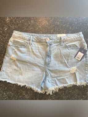 Universal Thread 16 high rise shortie shorts Light Blue Distressed Denim Shorts